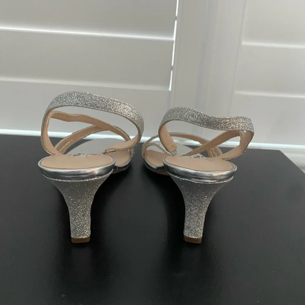Nina New WOMENS SILVER GLITTER CRYSTAL SLINGBACK MID-HEEL EVENING
